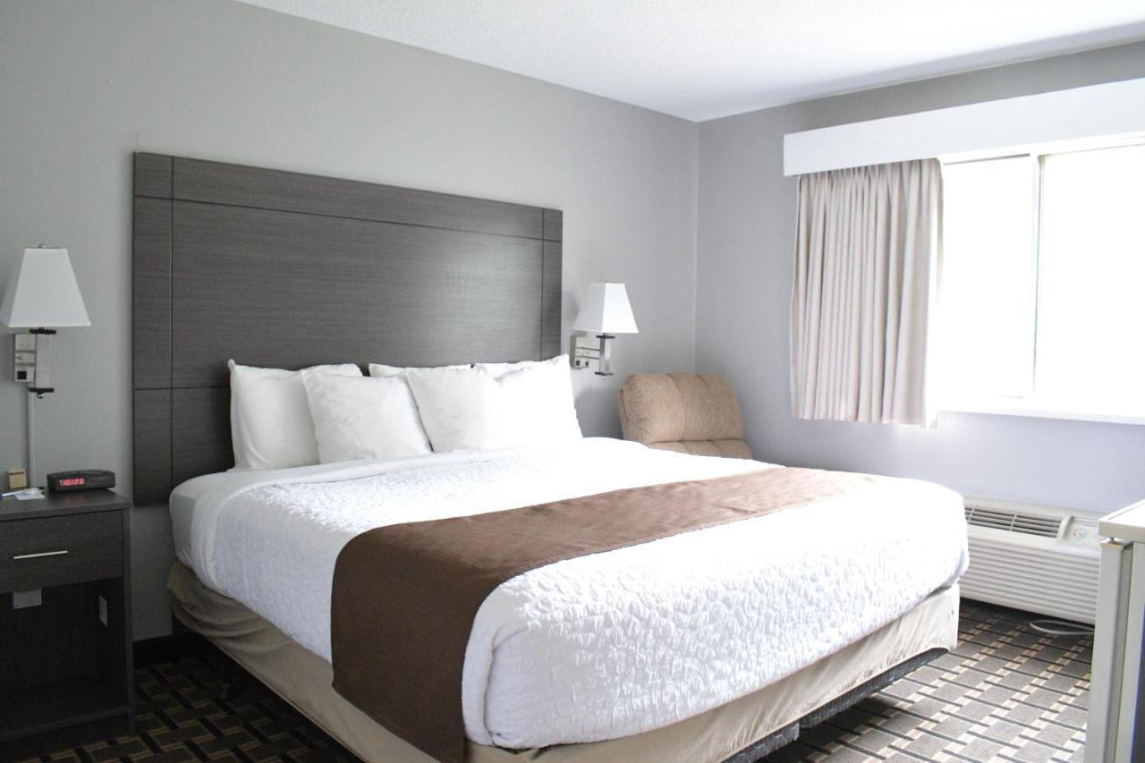 Adams Inn And Suites Kültér fotó