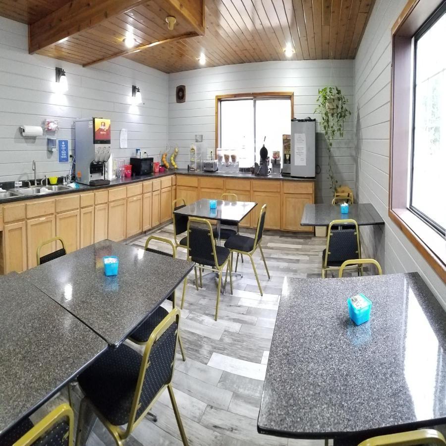 Adams Inn And Suites Kültér fotó